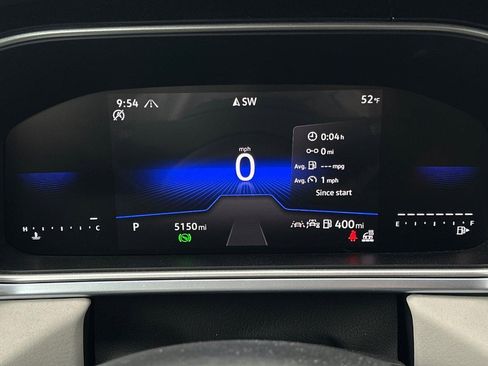 Used 2025 Volkswagen Taos SE image 25