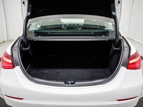Used 2025 Mercedes-Benz C 300 Sedan image 27