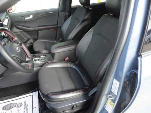 Used 2024 Ford Escape ST-Line image 4