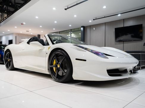 Used 2013 Ferrari 458 Spider RWD image 30