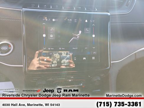 New 2025 Jeep Grand Cherokee Altitude image 17