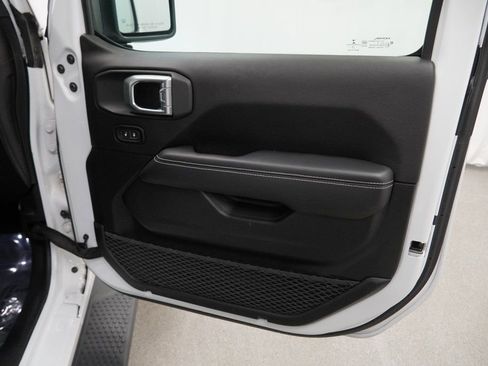 Certified 2019 Jeep Wrangler Unlimited Sahara w/ Cold Weather Group image 47