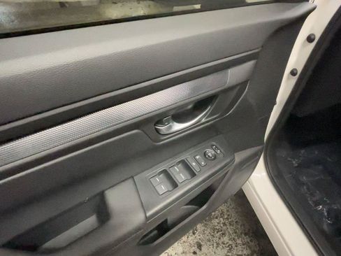 Certified 2025 Honda CR-V EX image 28