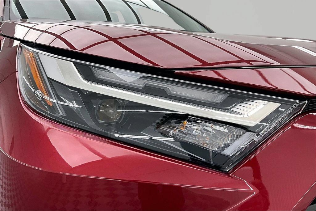 Used 2025 Toyota RAV4 XLE w/ Convenience Package FWD image 29
