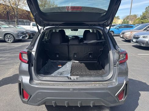 Used 2026 Subaru Crosstrek 2.0i Premium image 7