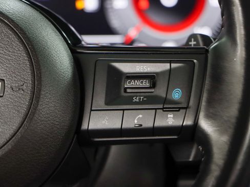 Used 2023 Nissan Pathfinder Platinum image 14