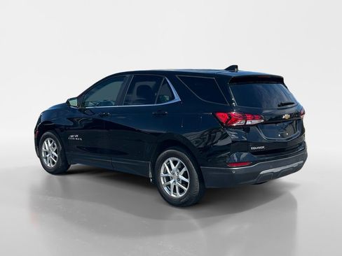 Used 2024 Chevrolet Equinox LT FWD image 3