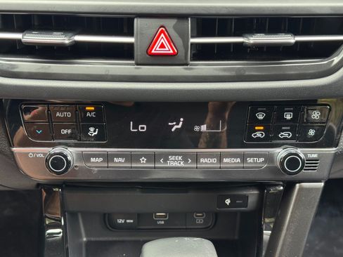 Used 2024 Kia Seltos EX AWD/4WD image 29