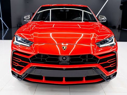 Used 2021 Lamborghini Urus image 8