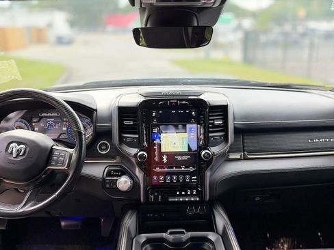 Used 2019 RAM 2500 Limited AWD/4WD image 35