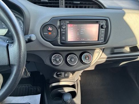 Used 2015 Toyota Yaris L FWD image 30