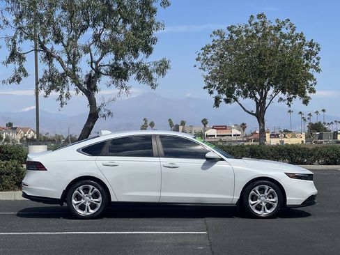 Used 2024 Honda Accord LX image 39