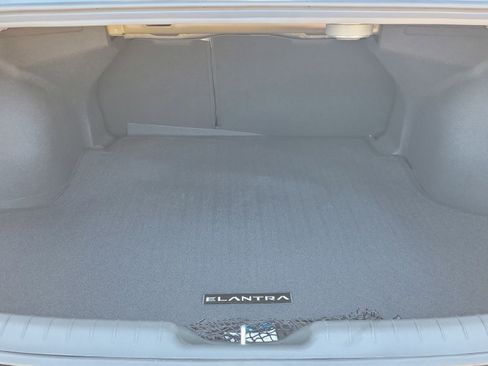 New 2026 Hyundai Elantra Limited FWD image 29