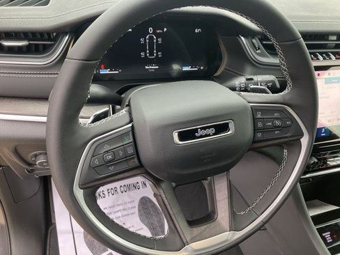 New 2025 Jeep Grand Cherokee L Limited image 15