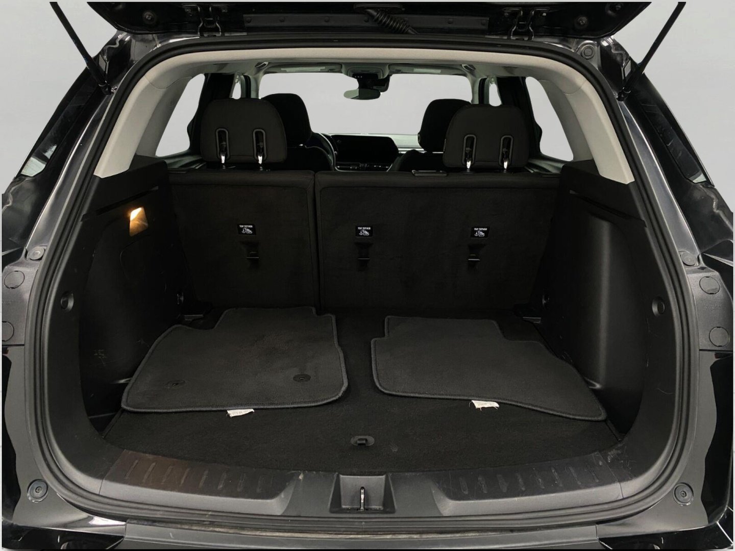 Used 2025 Chevrolet TrailBlazer LT AWD/4WD image 5
