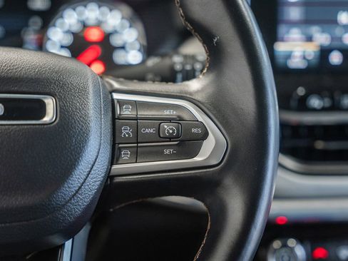 Certified 2022 Jeep Compass Limited AWD/4WD image 35