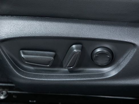 Used 2023 Toyota Camry SE image 17