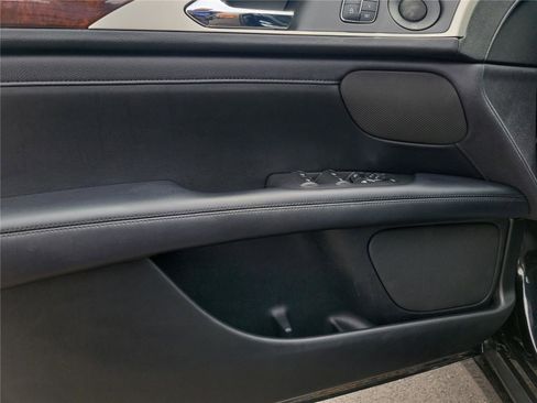 Used 2018 Lincoln MKZ Select w/ Technology Package FWD image 21