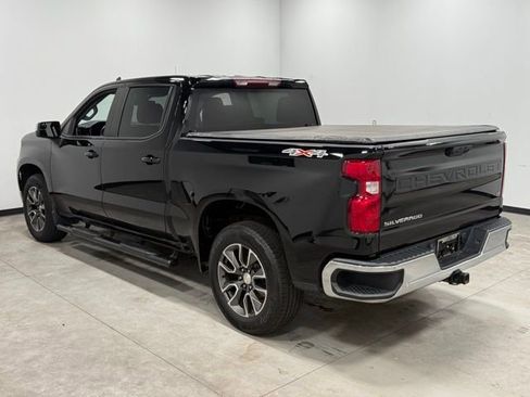 Used 2022 Chevrolet Silverado 1500 LT image 9