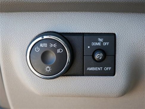 Used 2016 GMC Acadia SLE image 16