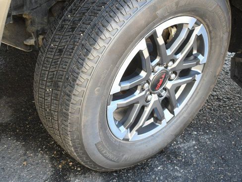 Certified 2024 Toyota Tacoma TRD Sport w/ TRD Sport Premium Package image 11