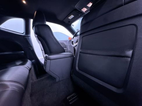 Used 2014 Dodge Challenger SXT Plus RWD image 36