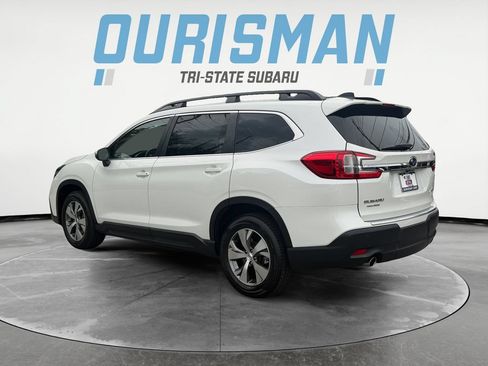 Certified 2023 Subaru Ascent Premium w/ Convenience Package AWD/4WD image 4