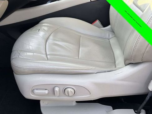 Used 2018 Buick Enclave Essence w/ Trailering Package image 5