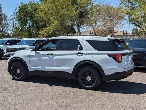 New 2025 Ford Explorer 4WD Police Interceptor image 5