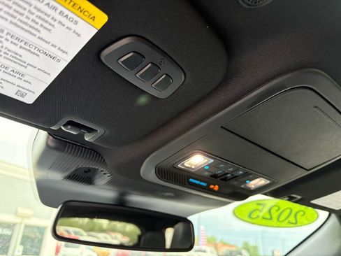 Used 2025 Ford Explorer ST-Line w/ Premium Package image 30