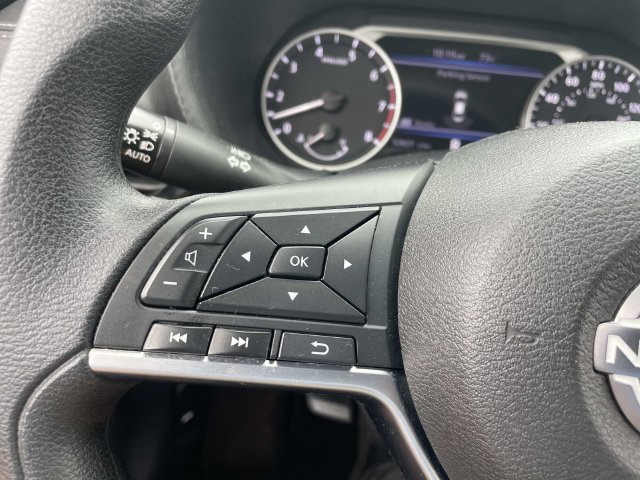 Used 2024 Nissan Sentra SV FWD image 30