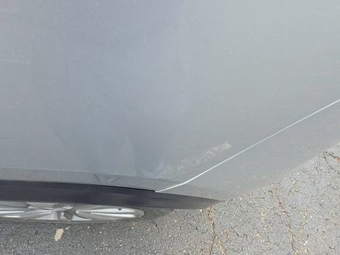 Used 2017 Buick Encore Essence FWD image 12