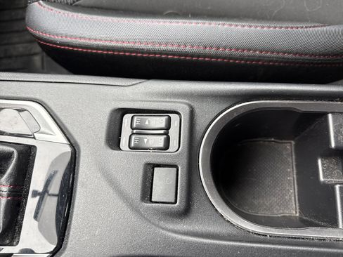 Used 2018 Subaru Impreza 2.0i Sport image 23