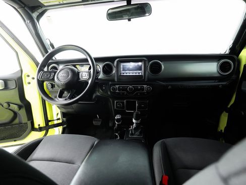 Used 2023 Jeep Wrangler Unlimited Sport AWD/4WD image 19