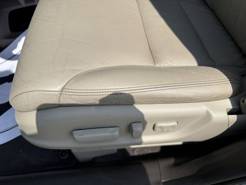 Used 2012 Honda CR-V EX-L image 19