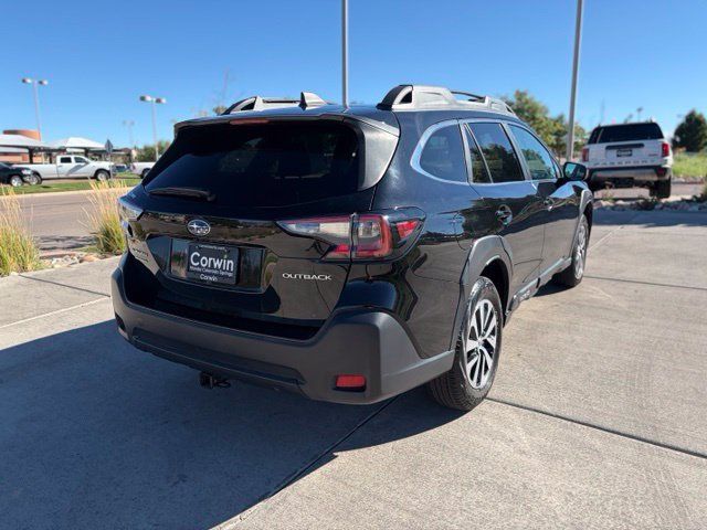 Used 2024 Subaru Outback Premium AWD/4WD image 7