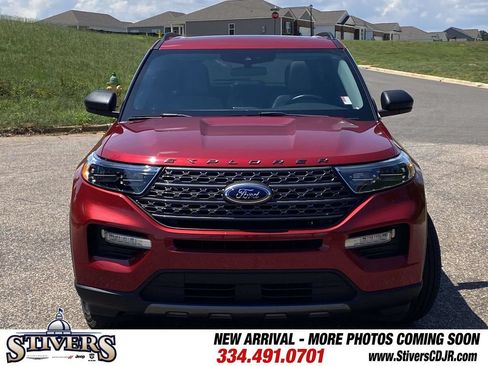 Used 2021 Ford Explorer XLT w/ Equipment Group 202A RWD image 37
