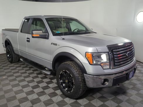 Used 2010 Ford F150 XLT image 2