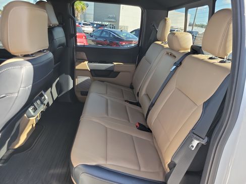 Used 2022 Ford F150 Lariat image 23