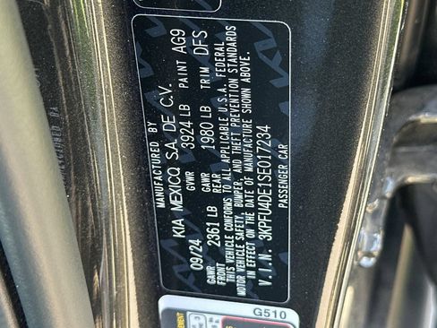 Used 2025 Kia K4 EX FWD image 23