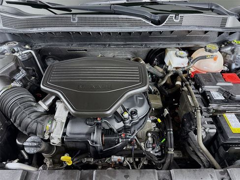 Used 2022 Chevrolet Blazer LT image 29