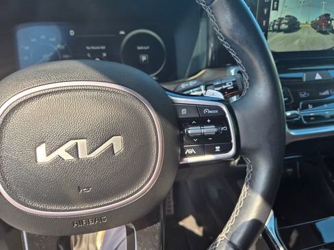 Used 2023 Kia Sorento SX Prestige AWD/4WD image 16