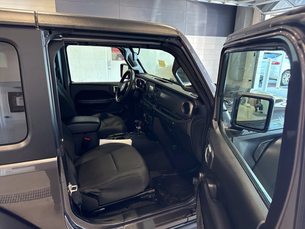 Used 2021 Jeep Wrangler Sport AWD/4WD image 12