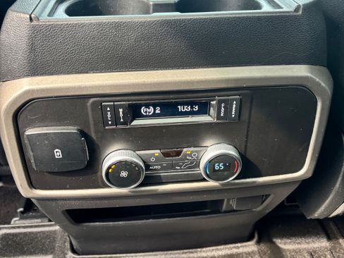 Used 2020 Ford Expedition XLT w/ Equipment Group 201A image 13