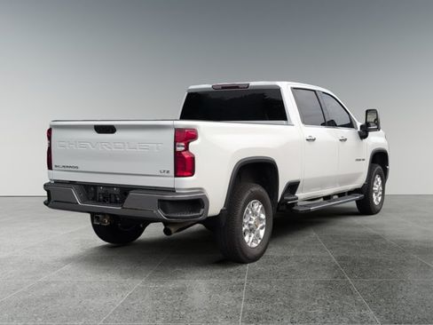 Used 2021 Chevrolet Silverado 2500 LTZ w/ Z71 Off-Road Package AWD/4WD image 5