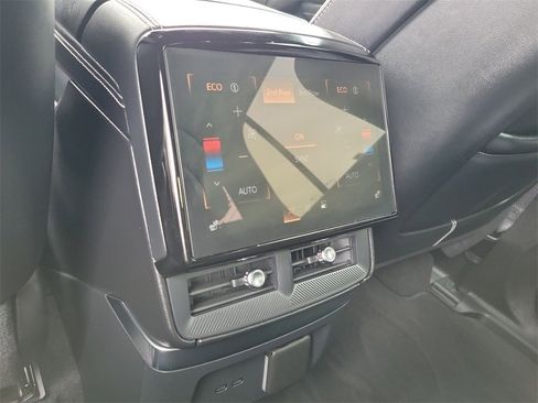 Used 2026 Cadillac Vistiq Luxury image 20