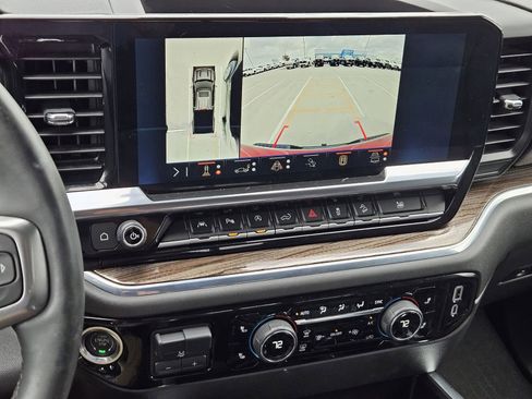 Used 2024 Chevrolet Silverado 1500 LT Trail Boss w/ LT Trail Boss Premium Package image 22