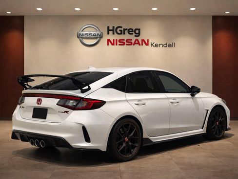 Used 2025 Honda Civic Type R image 4