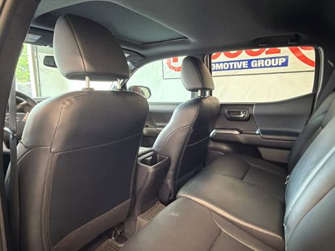 Used 2023 Toyota Tacoma Limited AWD/4WD image 20