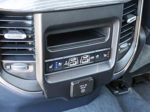 Used 2019 RAM 1500 Limited AWD/4WD image 13
